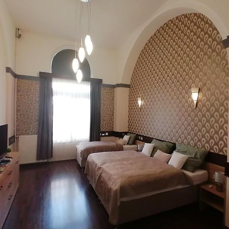 Mohacs Korona Apartman Luaran gambar