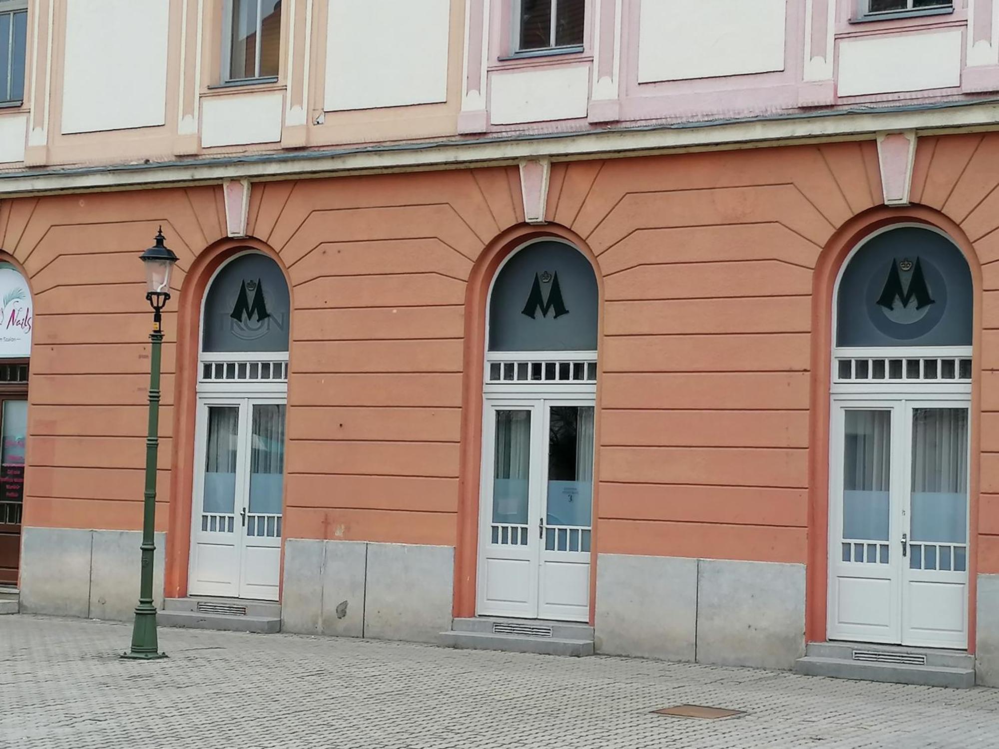 Mohacs Korona Apartman Luaran gambar